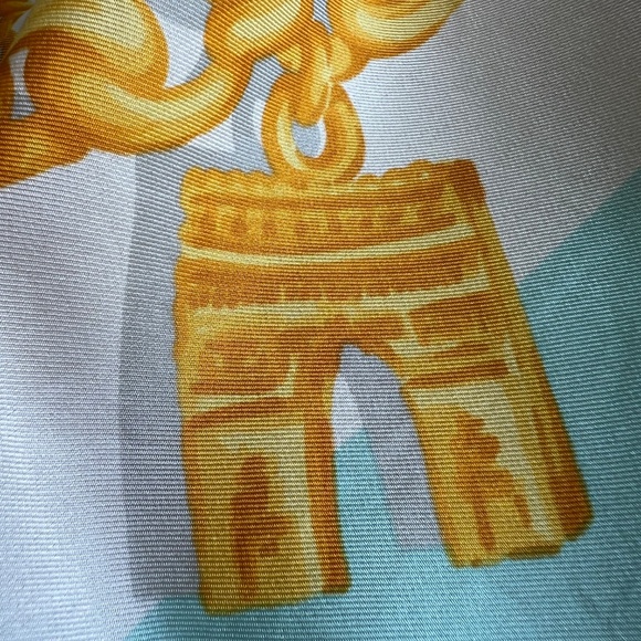 SOLD! CELINE Silk Bandana Scarf β Gold Medallion Chain Print 26β Square β Italy - Picture 6 of 13